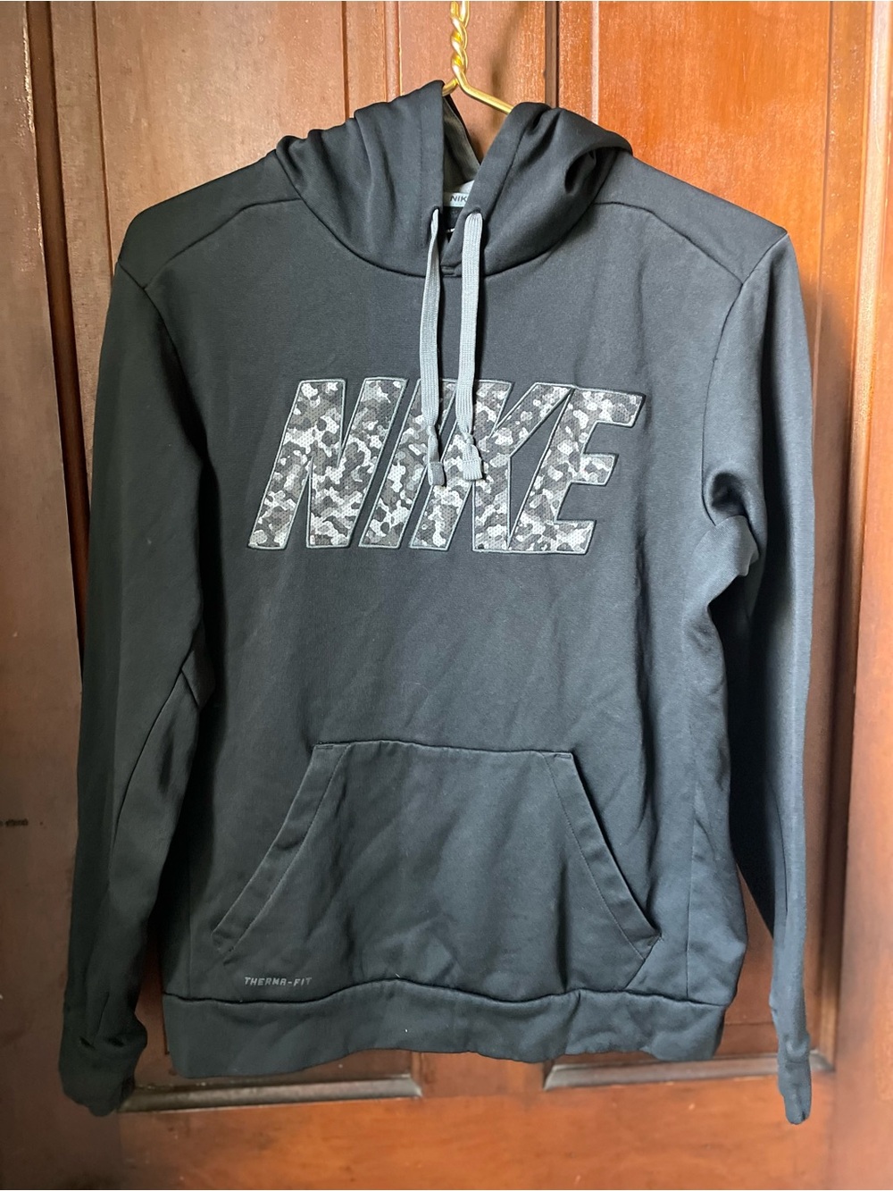 Nike Therma-fit men's small black hoodie